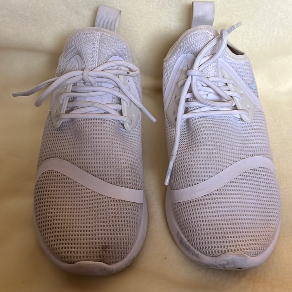Nike white slip on shoe size 7